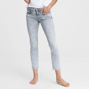 Rag & Bone Dre Low-Rise Boyfriend - Acid
Slim Fit Acid Jean